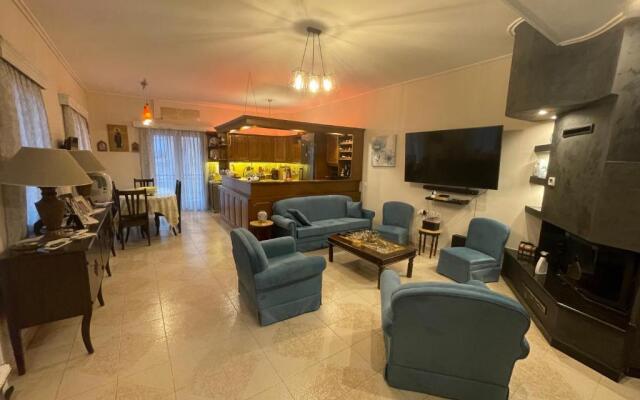 Efis guest house near Nafpaktos-Fully Equipped Home