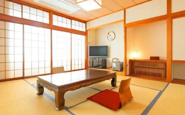 Naruko Yasuragiso