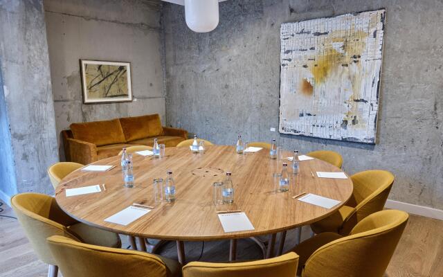 Hyde Johannesburg Rosebank
