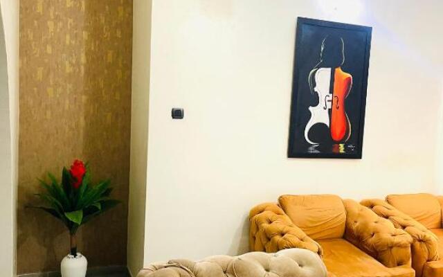 OD-V!CK's LUXE, WUSE DISTRICT, Swimming pool, gym,WiFi,24hr Power, Tight Security