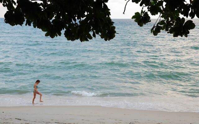 White Sand Samui Resort