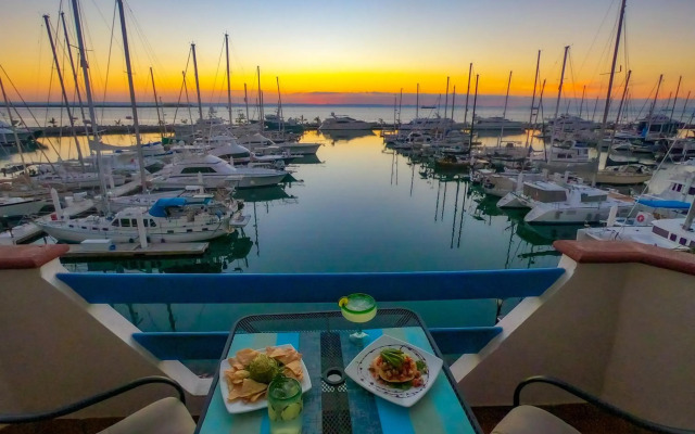 The Westmarine Waterfront Hotel