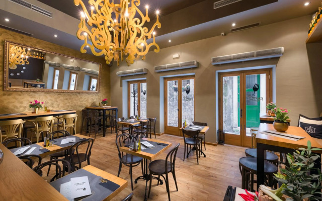 Piazza Heritage Hotel