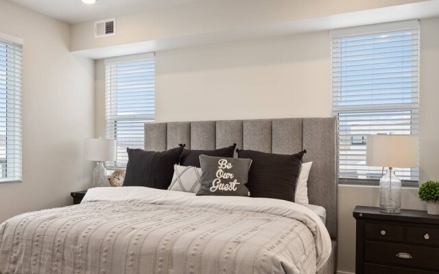 Desert Disney 2 Bedroom Condo