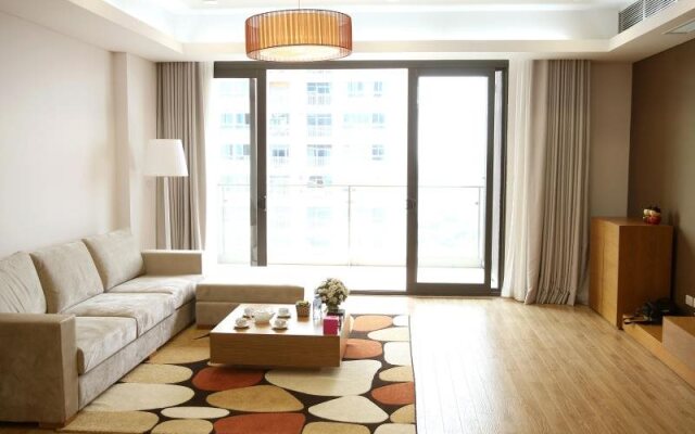 Dolphin Plaza Apartment