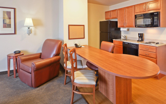 Candlewood Suites Fayetteville – University of Arkansas, an IHG Hotel