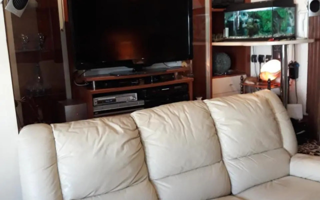 Mandy's complete luxury flat