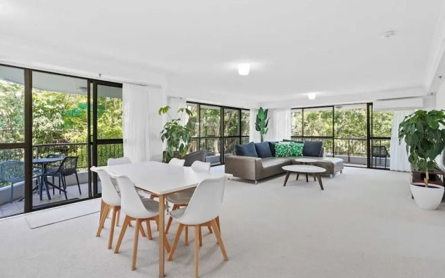 Tranquil 2 Bedroom on Burleigh Headland