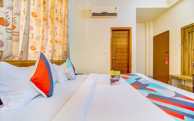 Hotel Gomti Residency