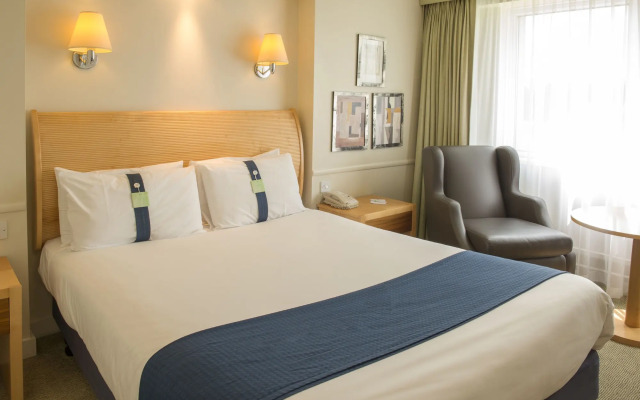 Holiday Inn Cardiff City Centre by IHG