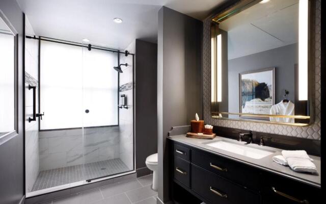 The Barfield, Autograph Collection