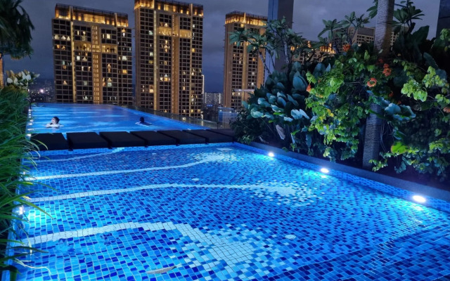 Studio-Auroraplace-KL-bukitjalil-Pavilion2-infinitypool