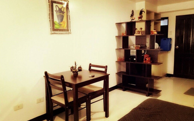 Darvy Suites