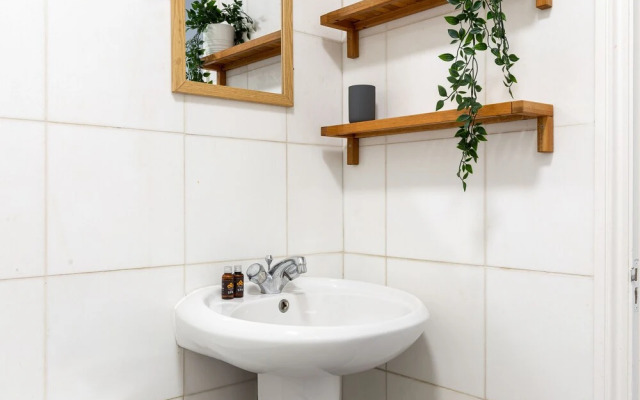 Bright 1 Bed Flat on Vibrant Brick Lane