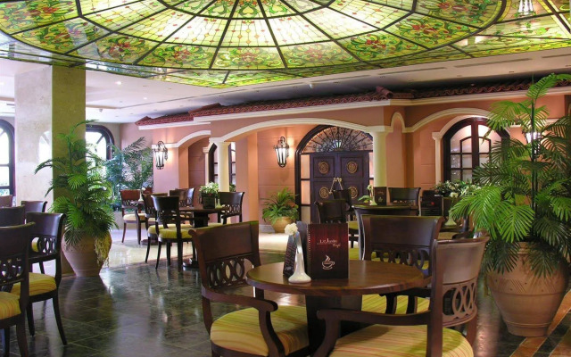 Pyramisa Suites Hotel Cairo