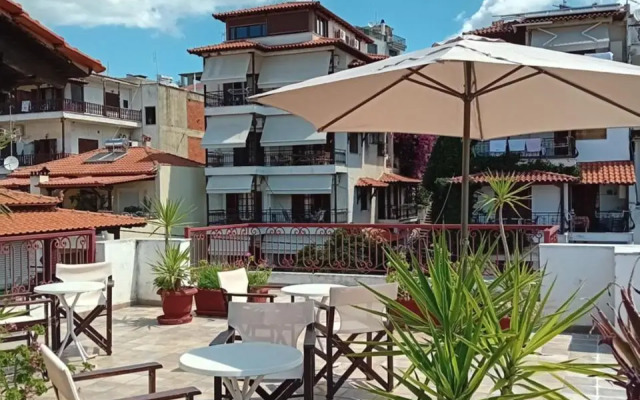 Selini House