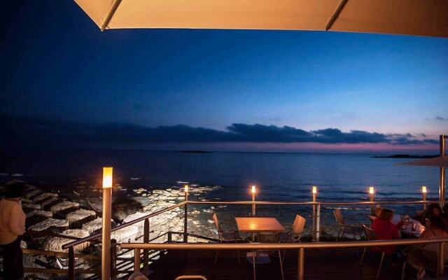 PHEIA, Vriniotis Resorts