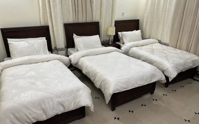 Roomi Guest House