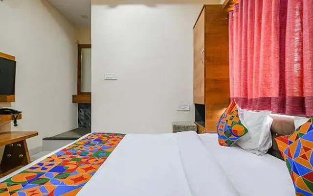 FabHotel Royal Palace Indore