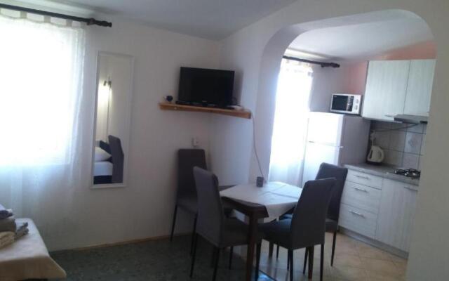 Apartments Ninske Vodice