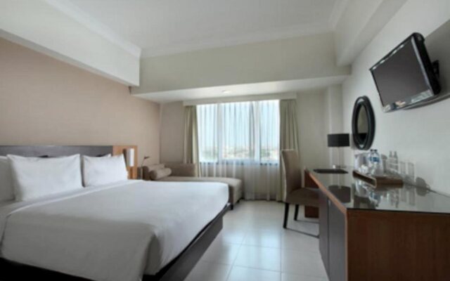 Hotel Santika Pandegiling Surabaya