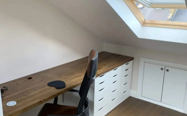 Spacious and Bright 2 Bedroom Flat in Maida Vale