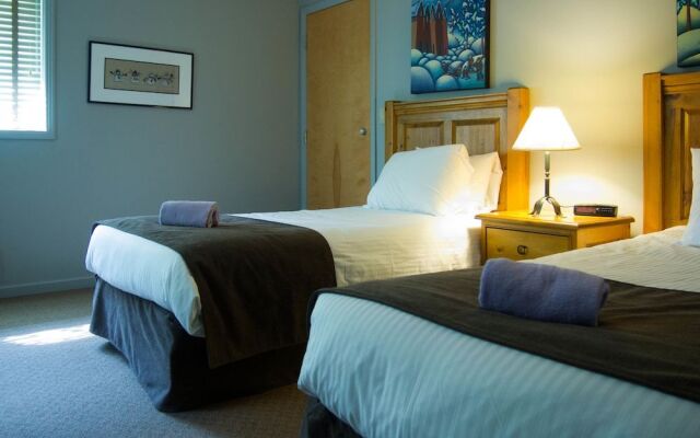 Timberline Lodges by Fernie Lodging Company