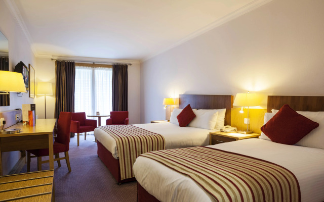 Clayton Hotel Cardiff Lane