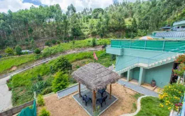 Mountain Hut Resorts