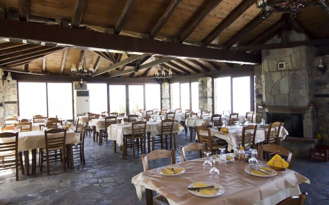Pliades Hotel