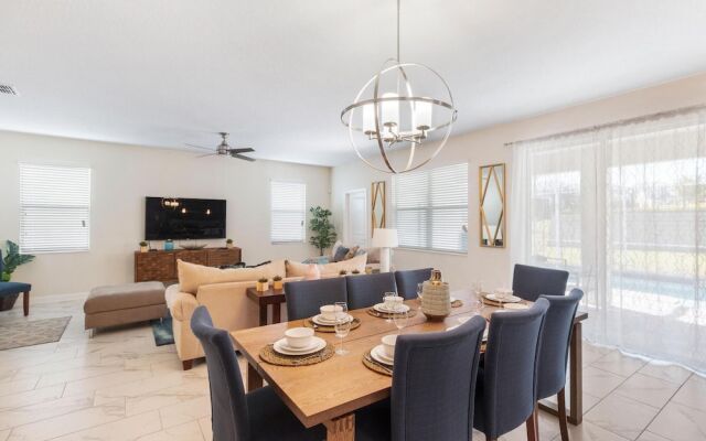 1520 FD 6BR Luxury Villa Pool Game Room