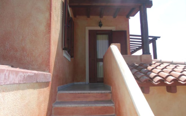 San Teodoro L'Alzoni Apartments