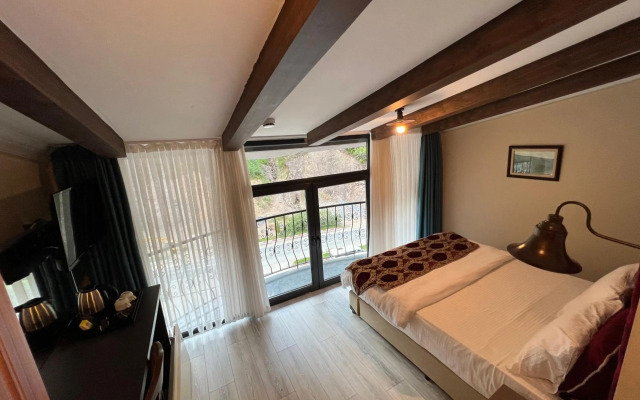 Pordanis Hotel