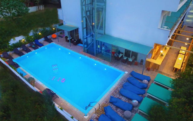 Parthenon Hotel