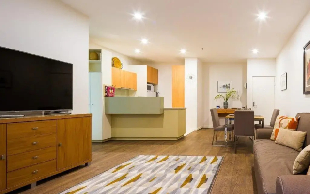 StayCentral Melbourne Serviced Apartments - Catani 1 & 2