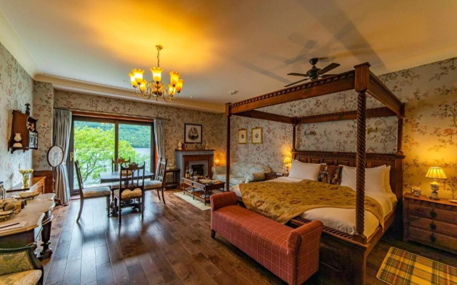 The Whispering Pine Lodge