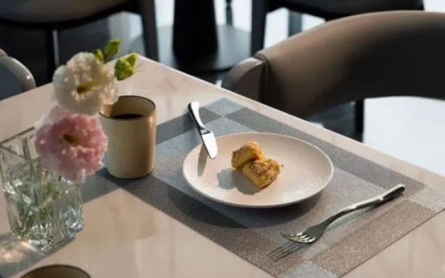 Atour Hotel Urumqi High speed Railway Station North Square – Meal – Urumqi