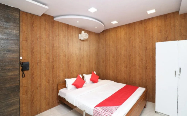 Golden Inn By OYO Rooms
