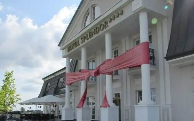 Hotel Splendor