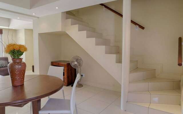 4 Bedroom Apartment With Views in Cape Town