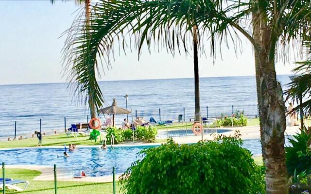 MI CAPRICHO A16 Beachfront Apartment