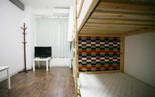 Hikari House - Hostel