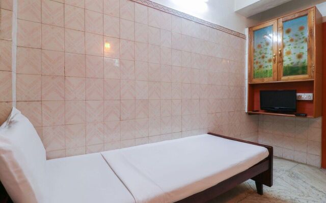 Spot on 27117 Mallika Residency