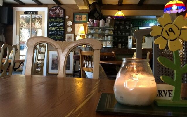 The White Horse Crostwick