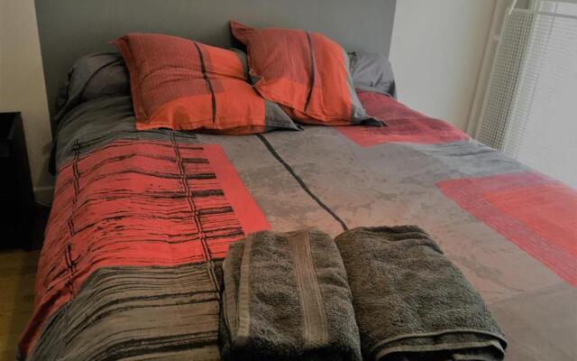 F2 en centre ville de LIMOGES