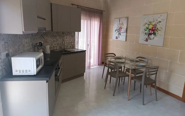 Sea and Country View 1st Floor Apartment