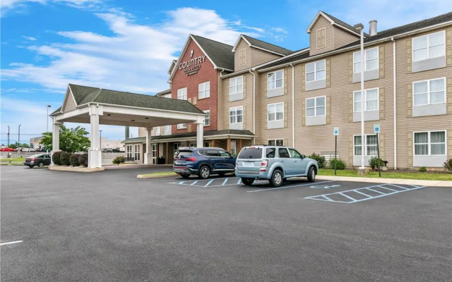 Country Inn & Suites by Radisson, Chambersburg, PA