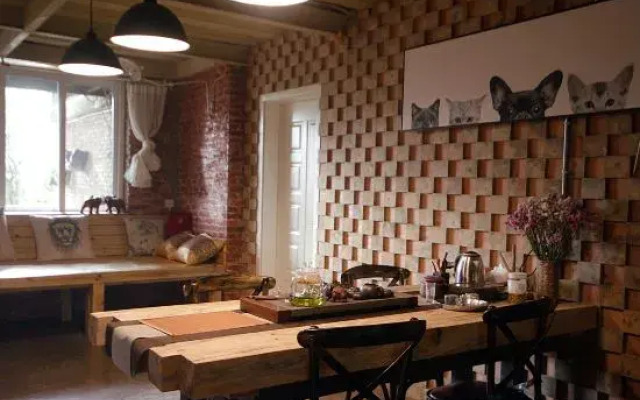 Baise In the Water Art Homestay