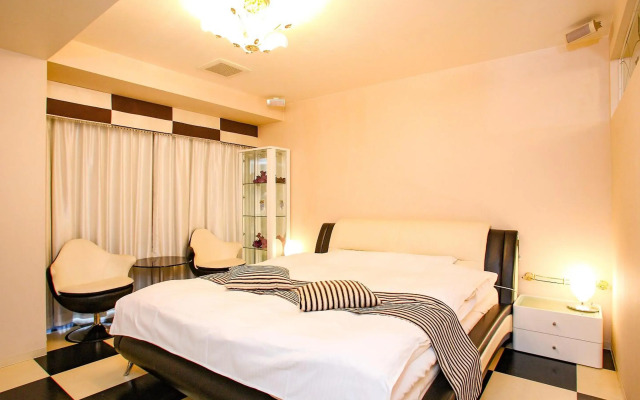 V Hotel - Adults Only