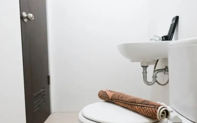 Serene And Comfy Studio At Tamansari Prospero Sidoarjo Apartment